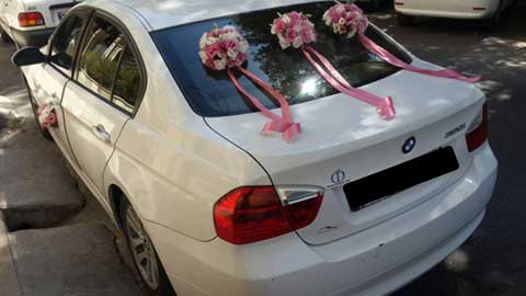اجاره ماشین عروس با گل