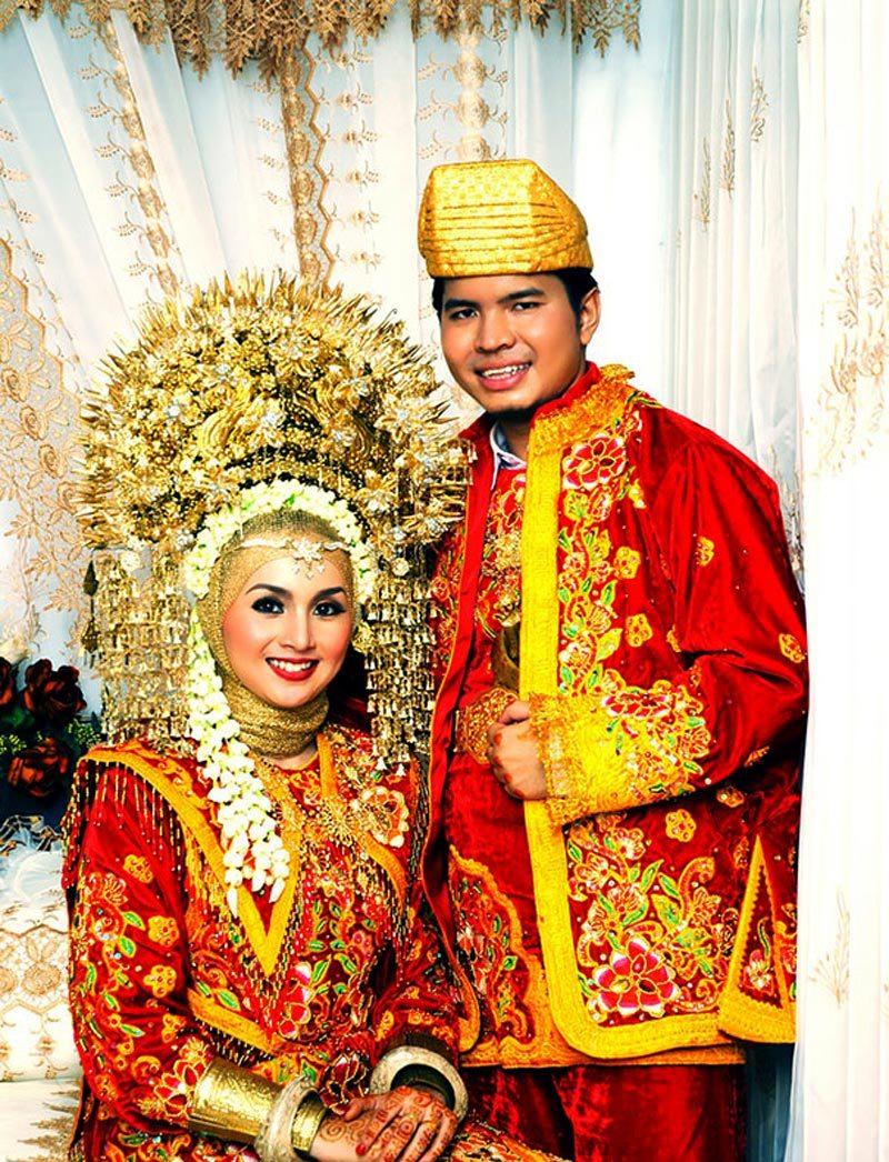 لباس عروس آسیایی جدید