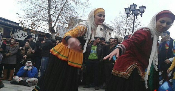 کلیپ رقص در خیابانهای ایران