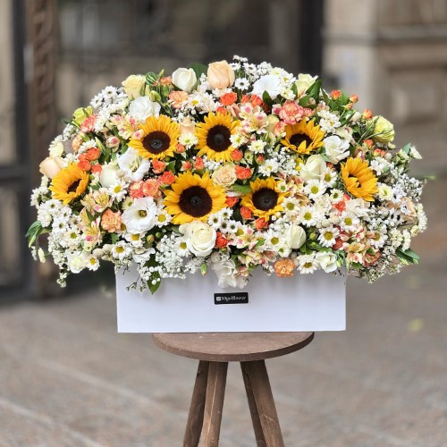 فروشگاه گل و گیاه و گلدان در جهانشهر کرج